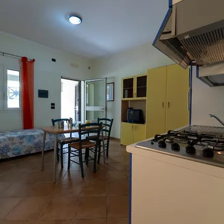 Belvedere Aparthotel 2*