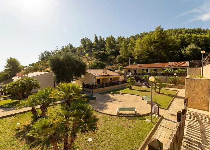 Aparthotel Belvedere Pugnochiuso