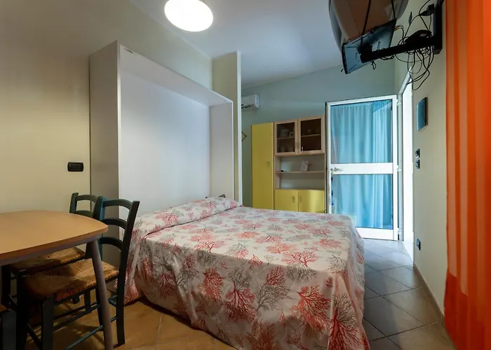 Belvedere Aparthotel 2*