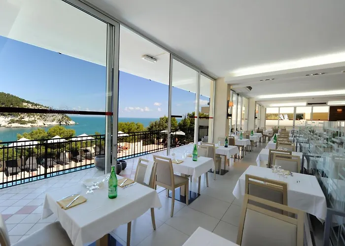Aparthotel Belvedere Pugnochiuso