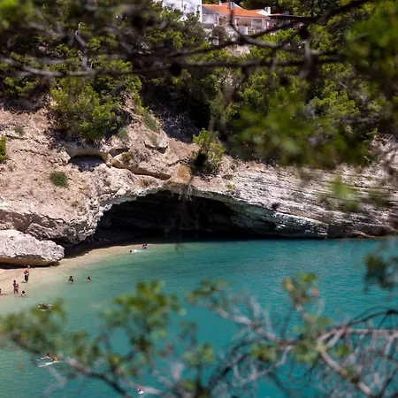 Apartahotel Belvedere Pugnochiuso